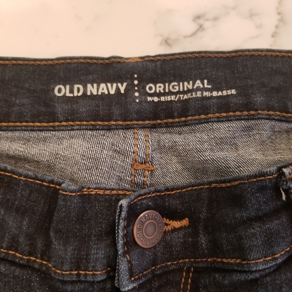 Old Navy NWOT  Dark Wash Straight Jeans -  12 Long - Picture 4 of 9